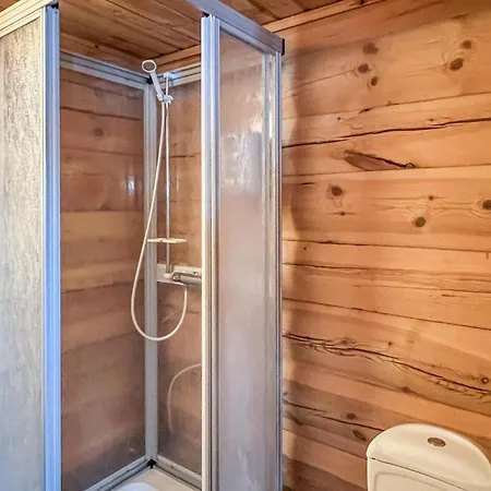 6 Bedroom Cozy In Kvam (Oppland)