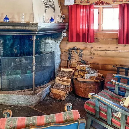 6 Bedroom Cozy In