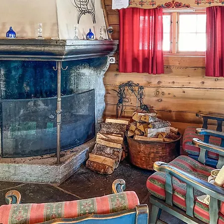 6 Bedroom Cozy In